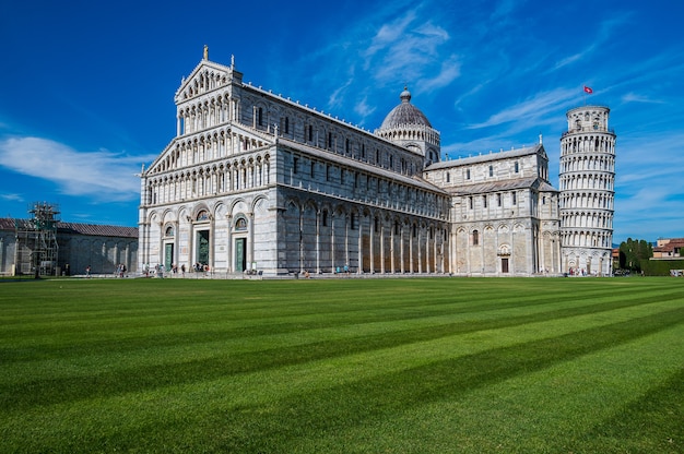 La famosa Piazza dei Miracoli, Pisa, uno dei patrimoni dell'umanità dell'Unesco