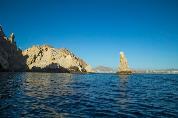 La formazione rocciosa vicino a The Arch a Cabo San Lucas, in Messico