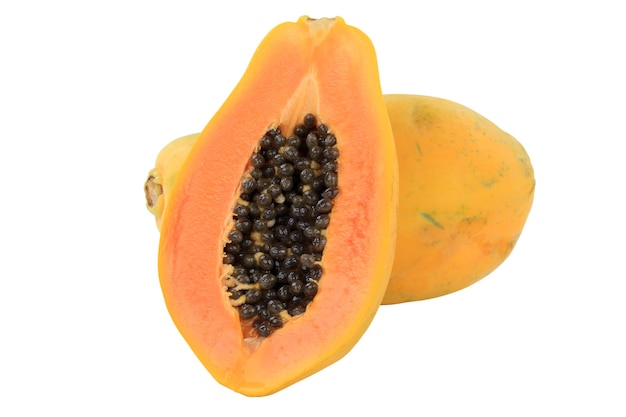La frutta della papaia fruttifica l'estate isolata su bianco