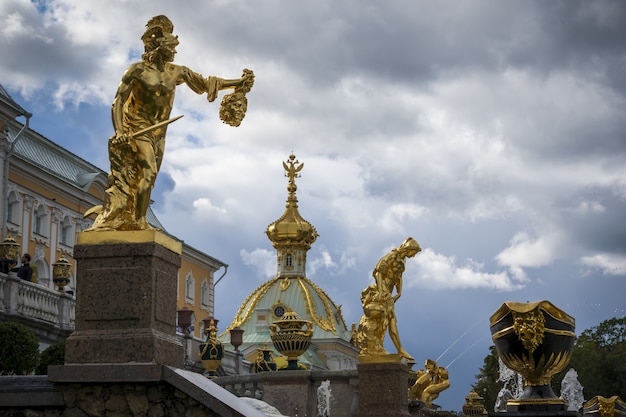 La grande cascata di Peterhof, Saint Petersberg, Russia