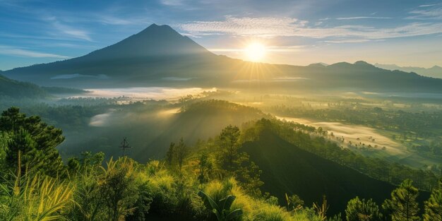 La luce mattutina illumina la bellezza mozzafiato di un'alta montagna