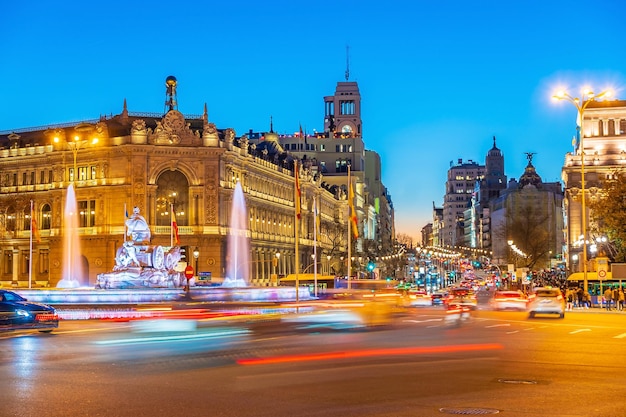 La metropoli spagnola al tramonto che mostra lo skyline di Madrid