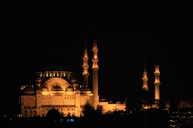 La moschea blu a Istanbul di notte