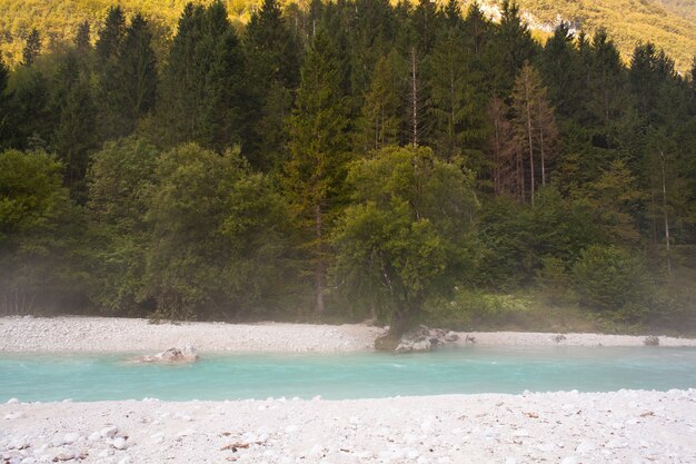 La nebbia sul fiume Soca, Alpi Giulie slovene