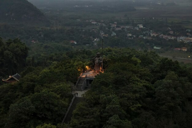 La pagoda di Bai Dinh vista dall'aria