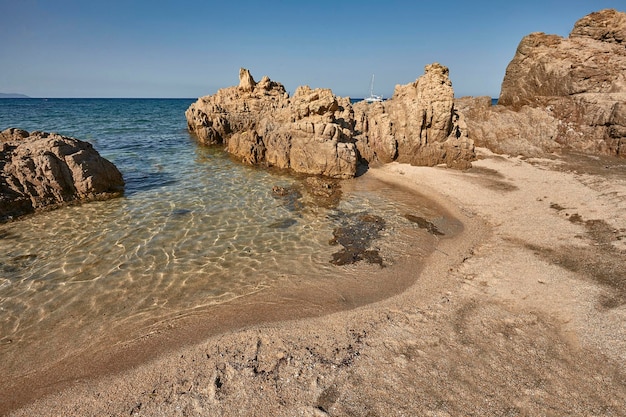 La piccola spiaggia naturale della Sardegna