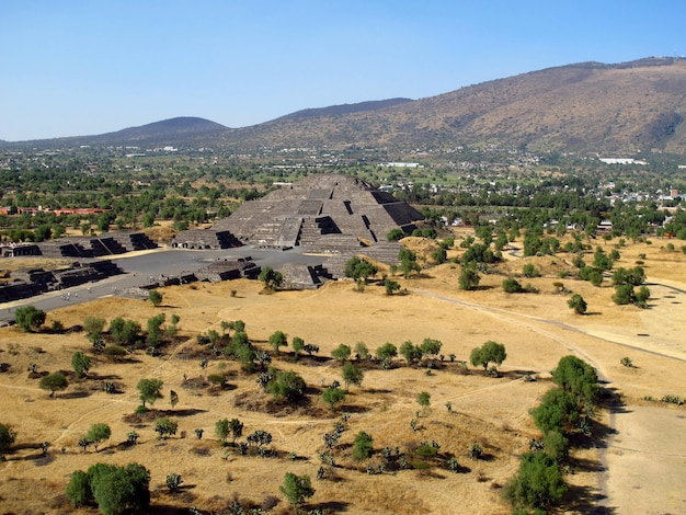 La Piramide della Luna nelle antiche rovine degli Aztechi Teotihuacan Messico