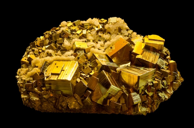 La pirite minerale o pirite di ferro