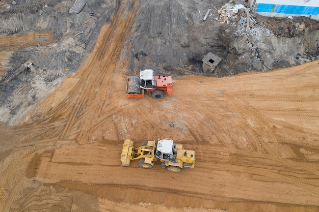 La pista di pattinaggio lavora su una vista dall'alto di un cantiere edile