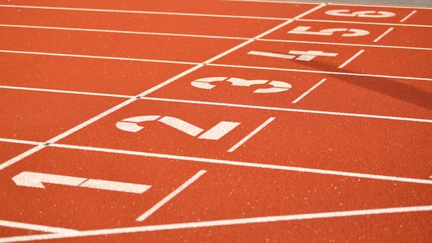 La pista rossa è numerata in uno stadio