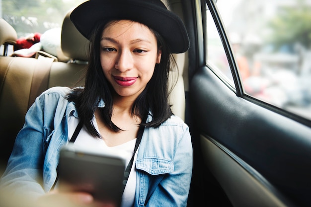 La rottura esplora il concetto di ricreazione di gioia di viaggio di divertimento femminile