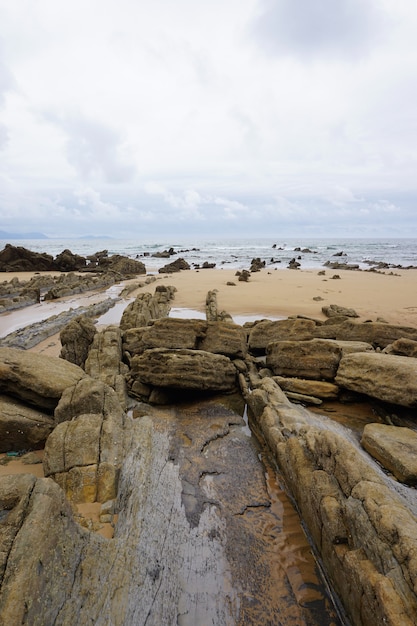 la spiaggia sulla costa