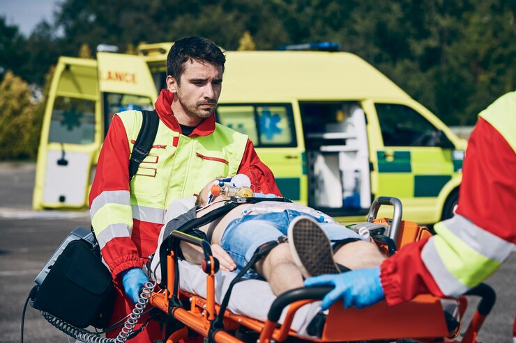 Foto la squadra del servizio medico di emergenza che salva i pazienti aiuta a sperare in un'assistenza sanitaria
