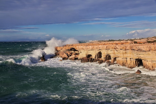 La tempesta sul Mar Mediterraneo Cipro