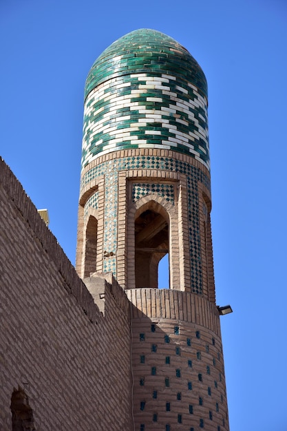 La torre rivestita di maiolica