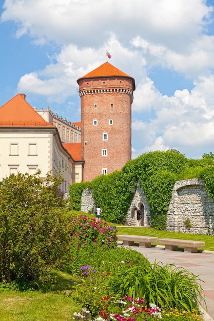 La Torre Senatorska è la più alta delle tre torri completamente conservate a Wawel a Cracovia