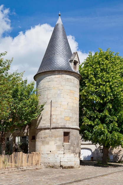 La torretta del XV secolo di rue de Beauvais nel centro della città di Senlis Oise