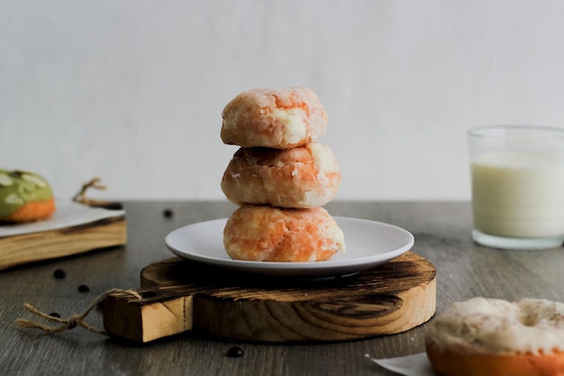 La torta Bomboloni è dolce e ricca di carboidrati