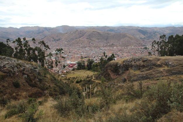 La valle delle rovine di Puka Pukara Perù