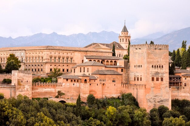 La vista della città storica di Granada