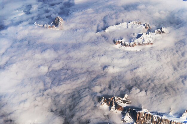 La vista delle Alpi in Austria da un aeroplano