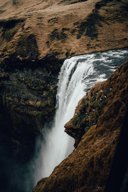 La vista panoramica della cascata