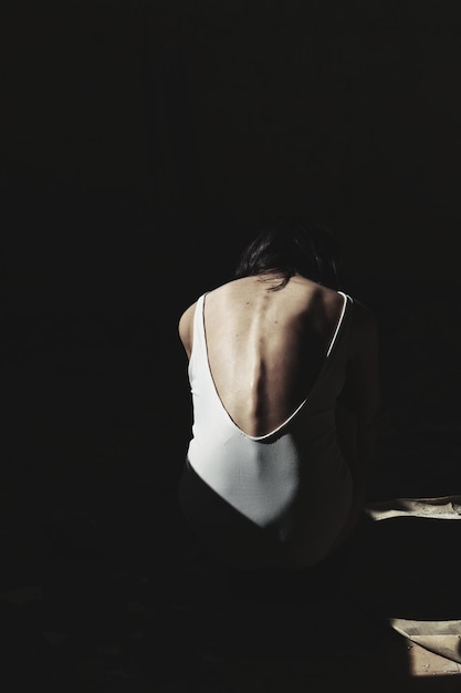 La vista posteriore della ballerina