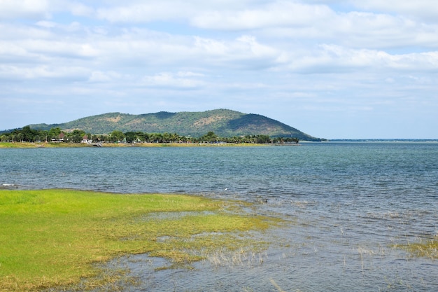 Laghi della diga di Pasak in Lopburi, Tailandia.