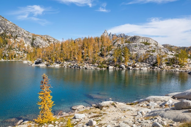 lago alpino