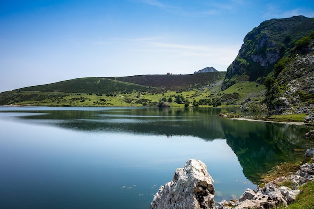 Lago Enol in Picos de Europa Asturias Spagna