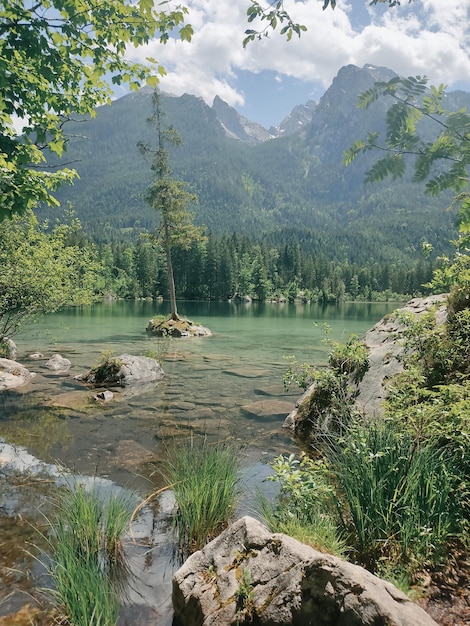 lago Hintersee nelle alpi tedesche