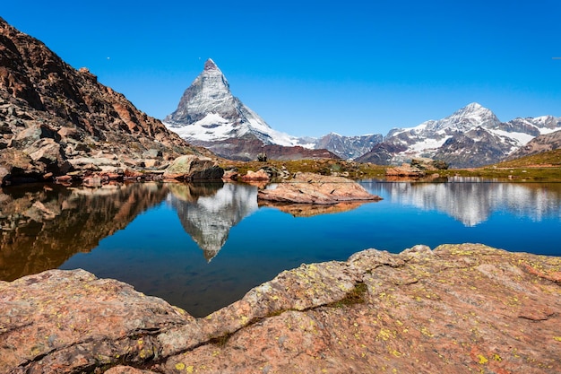 Lago Riffelsee e Matterhorn Svizzera