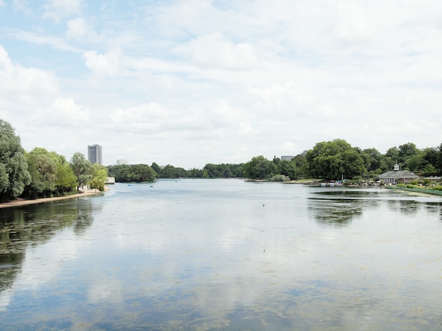 Lago Serpentine, Londra