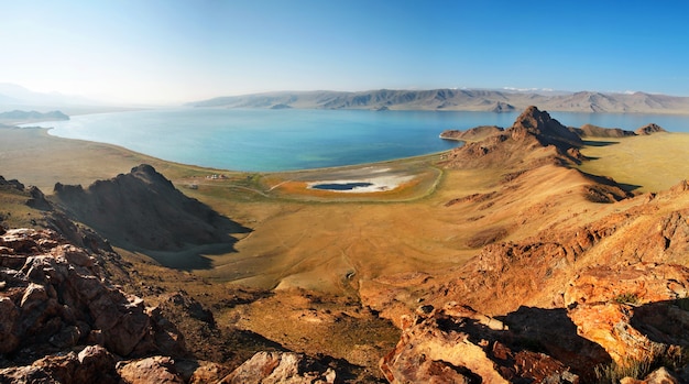 Lago Tolbo Nuur in Mongolia, vista panoramica