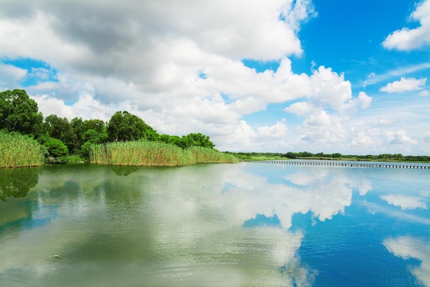 Laguna di Calik in una giornata nuvolosa Sardegna