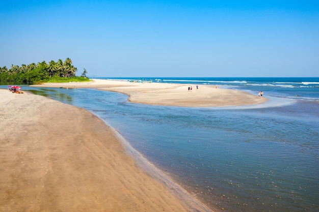 Laguna e spiaggia di bellezza a Goa, India