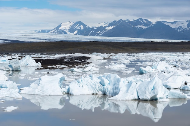 Laguna glaciale di Jokulsarlon in Islanda