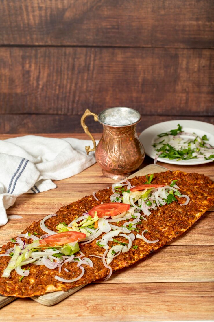 Lahmacun piccante pizza turca lahmacun prelibatezze della cucina tradizionale turca