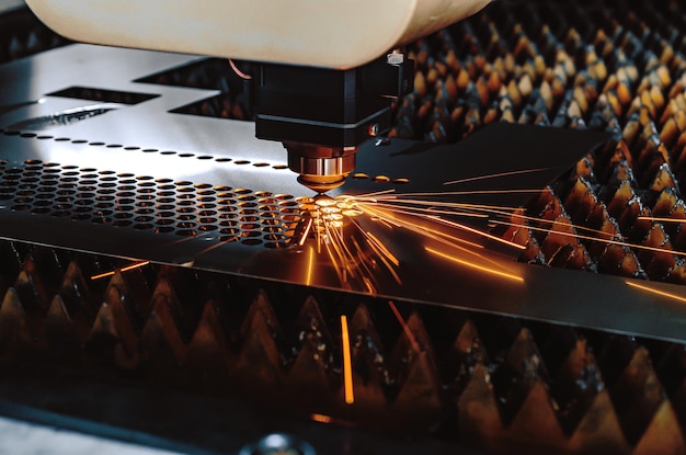 Lamiera di taglio laser CNC ad alta precisione