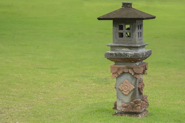 Lampada decorativa tradizionale da lanterna di pietre in erba verde Design da giardino
