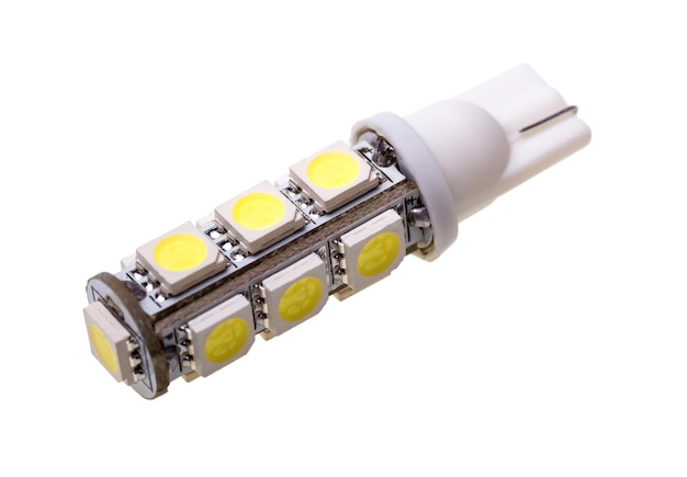 Lampada led per auto con 13 led isolati su fondo bianco