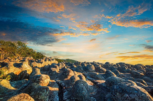 Lan Hin Pum, Thailandia, rocce a secco di pietra in Lan Hin Pum, Parco Nazionale di Phu Hin Rong Kla, Phitsanulok