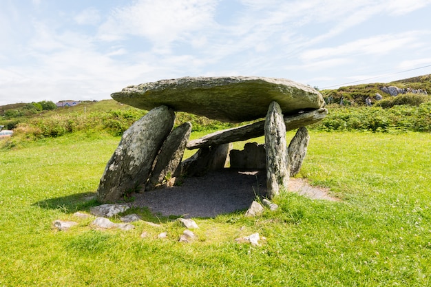 Landascapes d'Irlanda. Altare Wedge Tomb