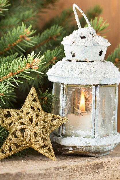 Lanterna con albero di Natale, decorazioni natalizie