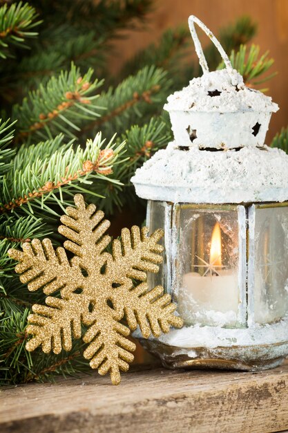 Lanterna con albero di Natale, decorazioni natalizie