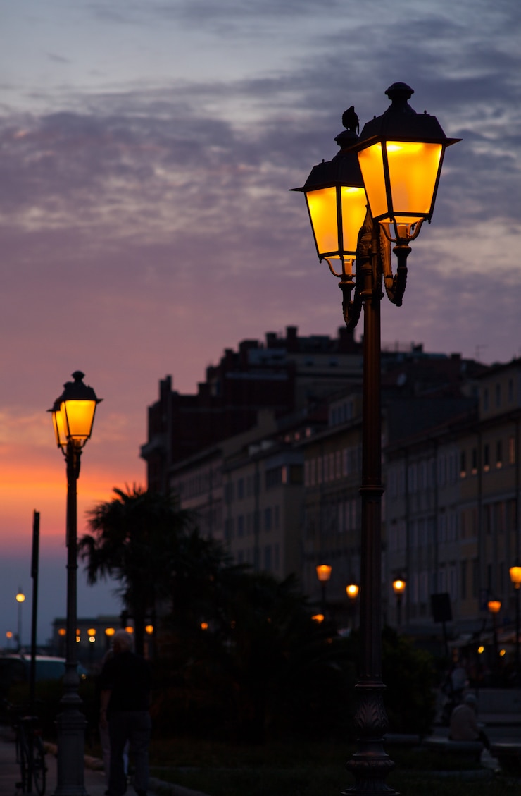 Foto lanterna stradale, trieste