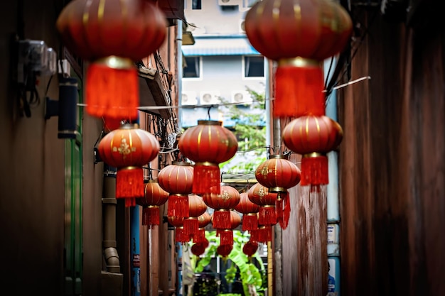 Lanterne cinesi sulla strada, China town, decorazione cinese del nuovo anno.