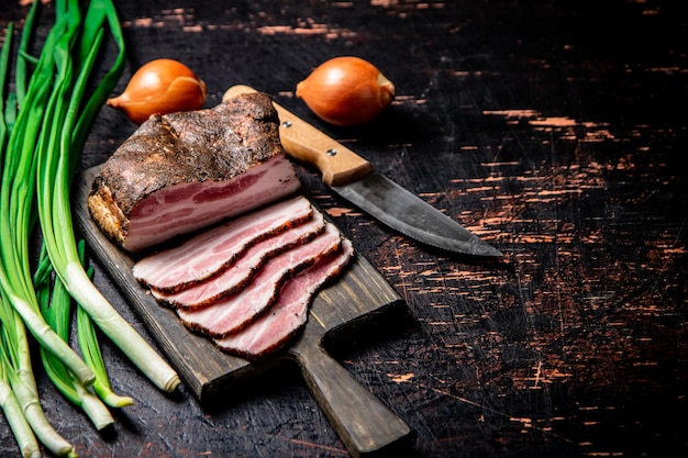 Lardo di maiale tritato con cipolla verde