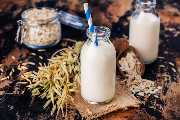 Latte di avena vegano fatto in casa