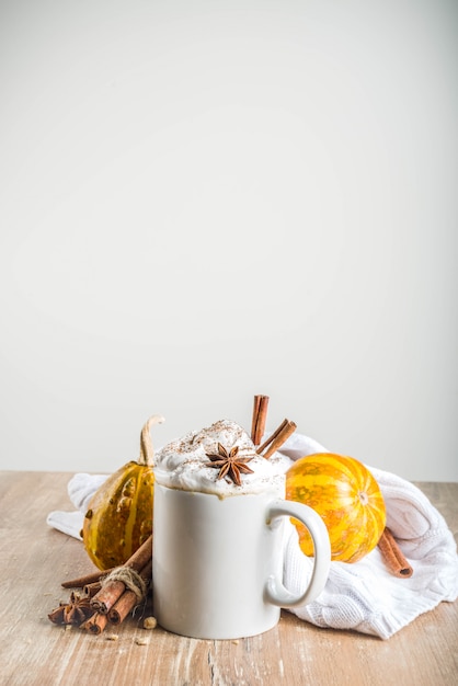 Latte speziato di zucca